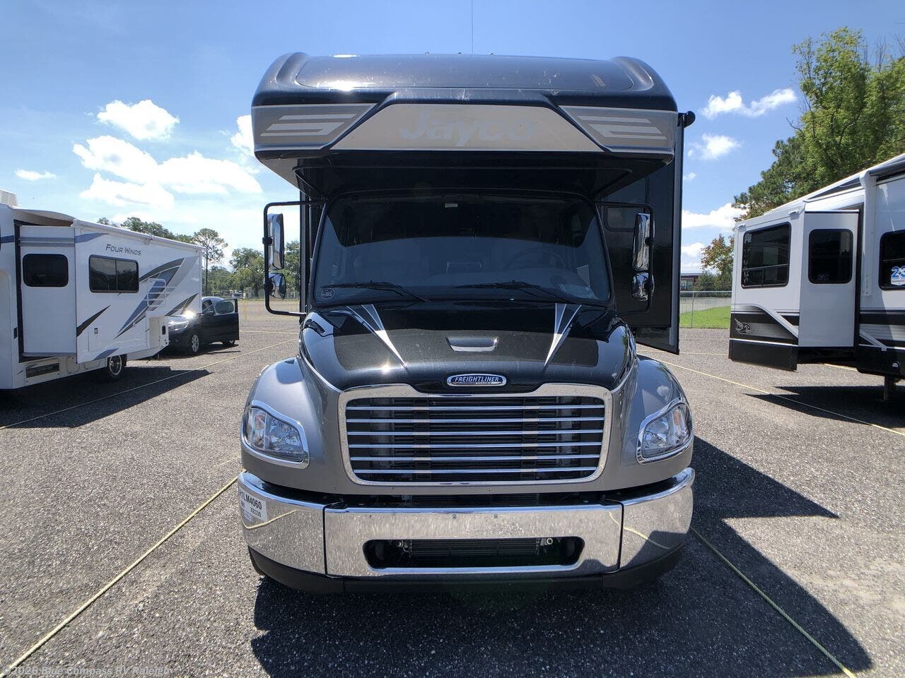 New 2026 Jayco Seneca Prestige 37M available in Raleigh, North Carolina