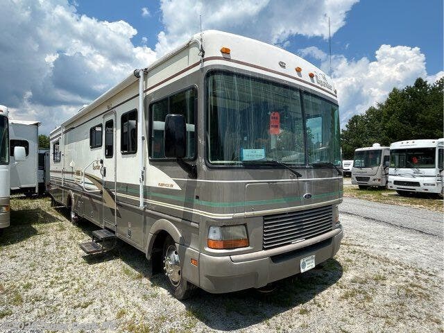 Used 2000  Fleetwood Bounder 36S by Fleetwood from Super Deals RV in Temple, GA