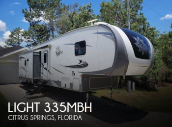 Used 2020 Highland Ridge Light 335MBH available in Citrus Springs, Florida