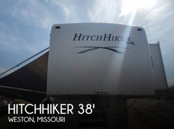 Used 2010 Nu-Wa Hitchhiker Champagne 38LKTG available in Weston, Missouri