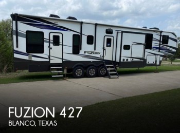 Used 2020 Keystone Fuzion 427 available in Blanco, Texas