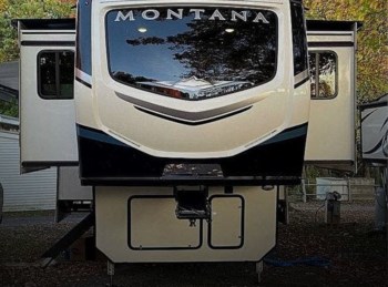 Used 2021 Keystone Montana 3761FL available in Stanhope, New Jersey