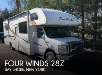 Used 2012 Thor Motor Coach Four Winds 28Z available in Bay Shore, New York