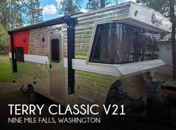 Used 2018 Fleetwood Terry Classic V21 available in Nine Mile Falls, Washington