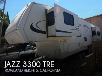 Used 2008 Thor Motor Coach  Jazz 3300 TRE available in Rowland Heights, California