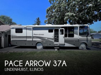 Used 2003 Fleetwood Pace Arrow 37A available in Lindenhurst, Illinois