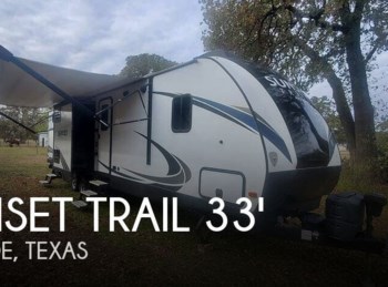 Used 2018 CrossRoads Sunset Trail Super Lite 331BH available in Ivanhoe, Texas