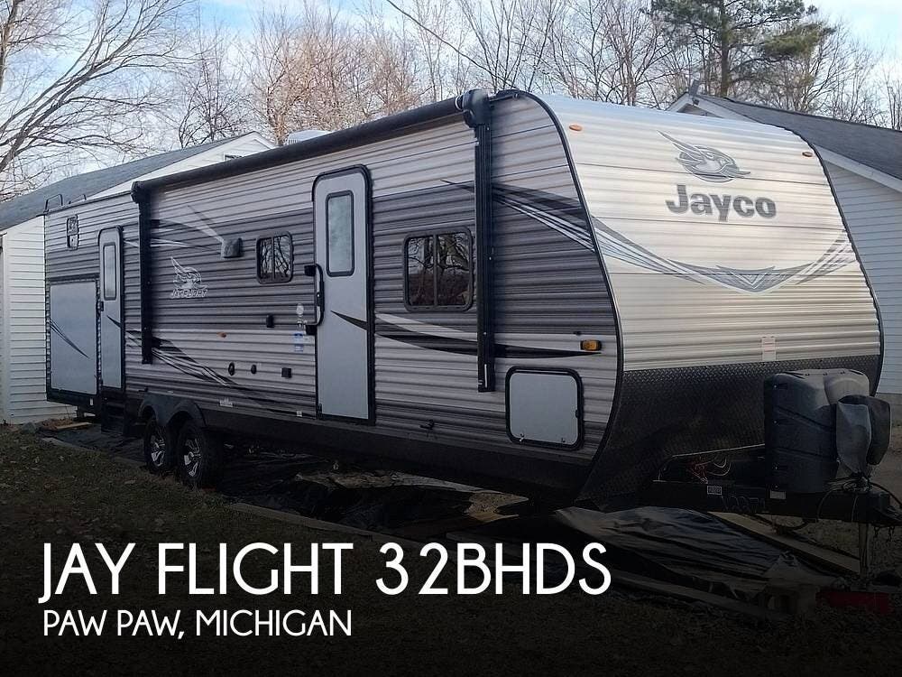 Used 2021 Jayco Jay Flight 32BHDS available in Paw Paw, Michigan