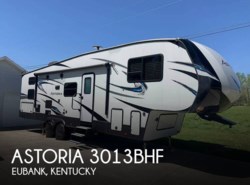 Used 2018 Dutchmen Astoria 3013BHF available in Eubank, Kentucky