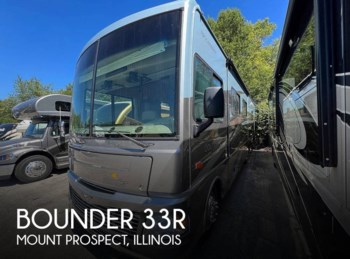 Used 2007 Fleetwood Bounder 33R available in Mount Prospect, Illinois