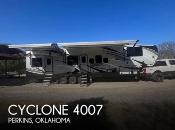 Used 2020 Heartland Cyclone 4007 available in Perkins, Oklahoma