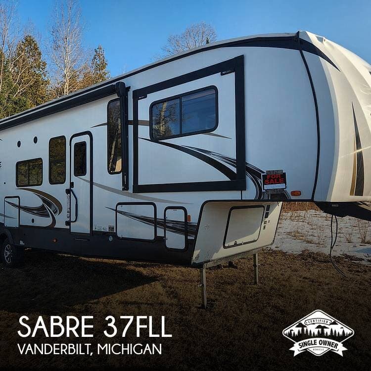 Used 2022 Forest River Sabre 37FLL available in Vanderbilt, Michigan