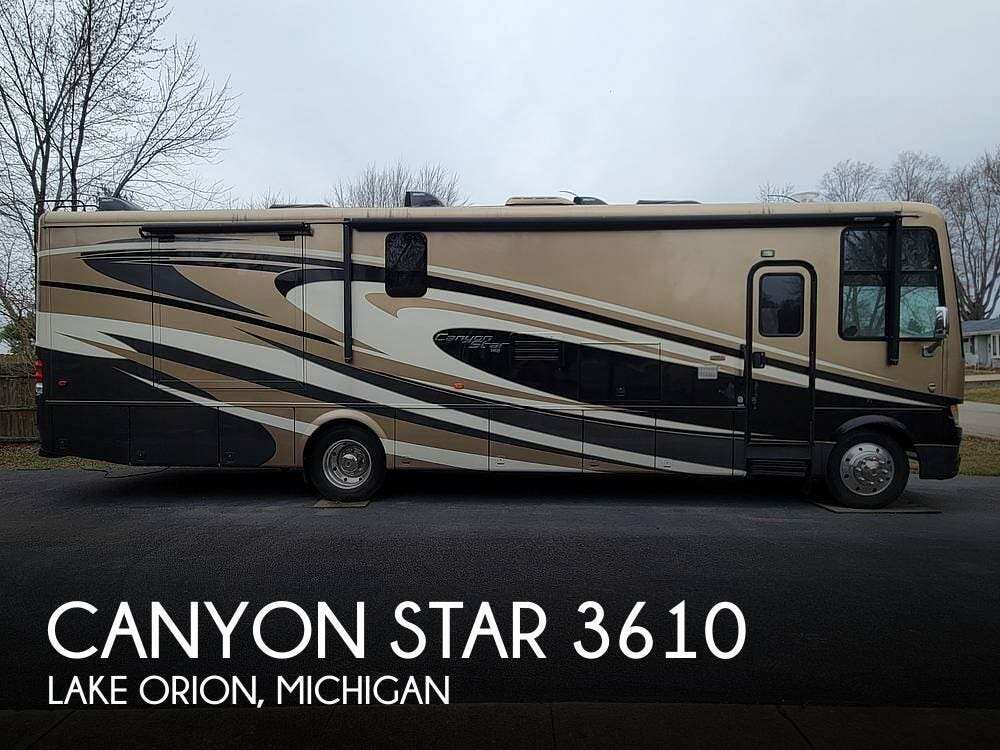 Used 2015 Newmar Canyon Star 3610 available in Lake Orion, Michigan