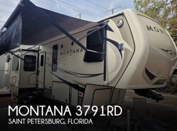 Used 2018 Keystone Montana 3791RD available in Saint Petersburg, Florida