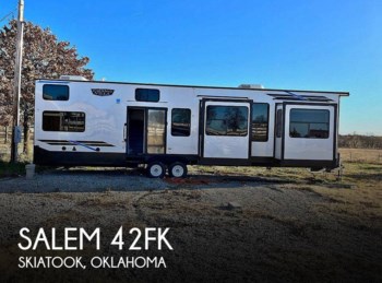 Used 2022 Forest River Salem 42FK available in Skiatook, Oklahoma