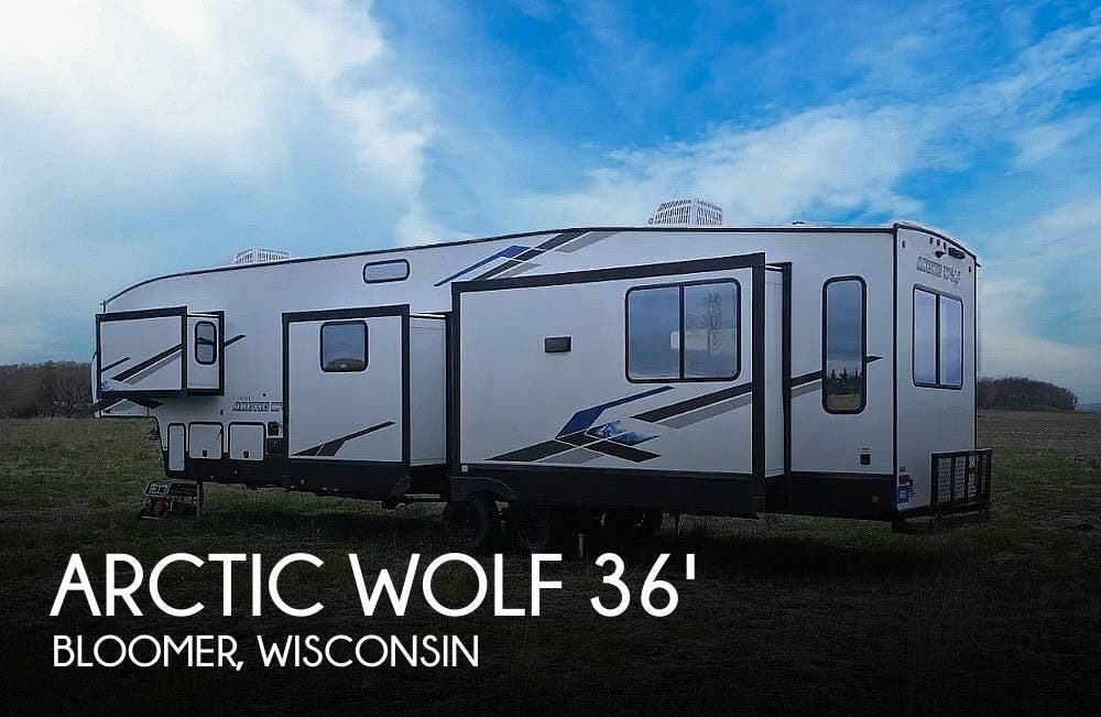 Used 2024 Cherokee  Arctic Wolf 3660SUITE available in Bloomer, Wisconsin