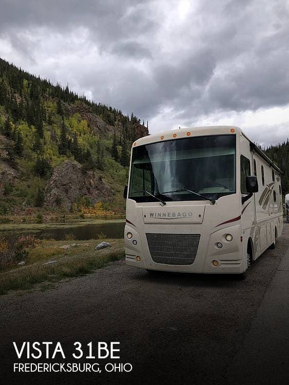 Used 2017 Winnebago Vista 31BE available in Fredericksburg, Ohio