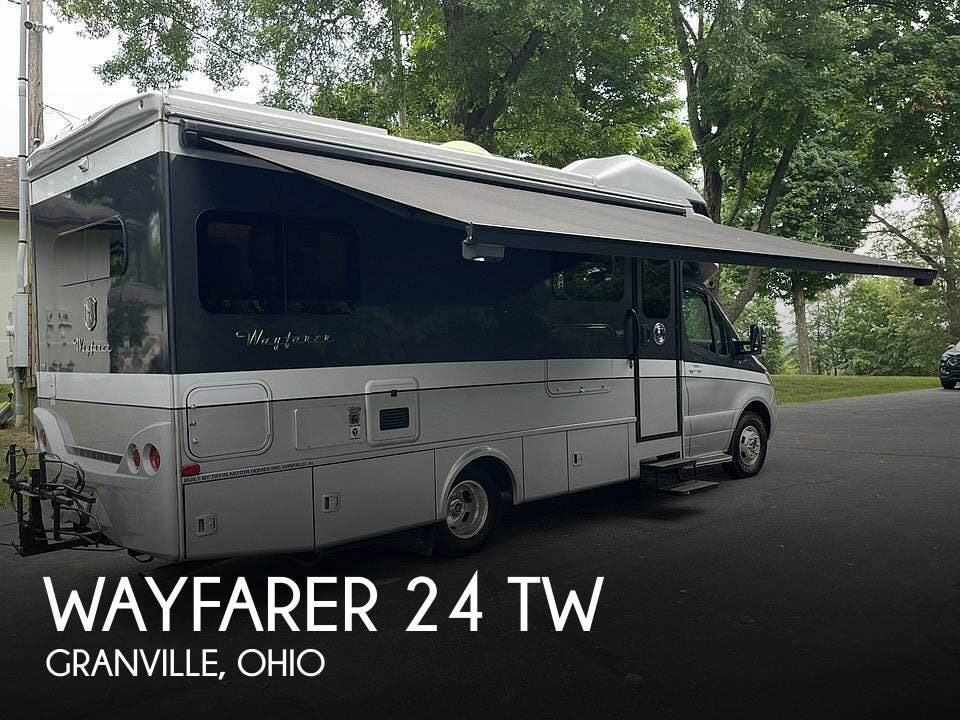 Used 2020 Tiffin Wayfarer 24 TW available in Granville, Ohio