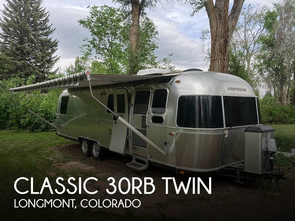 Used 2018 Airstream Classic 30RB TWIN available in Longmont, Colorado