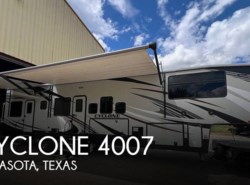 Used 2019 Heartland Cyclone 4007 available in Navasota, Texas