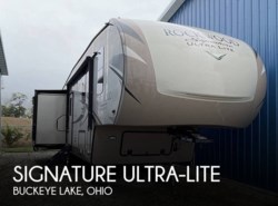 Used 2018 Rockwood  Signature Ultra-Lite 8299BS available in Buckeye Lake, Ohio