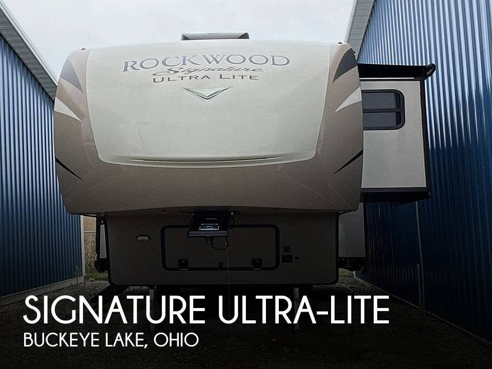 Used 2018 Rockwood  Signature Ultra-Lite 8299BS available in Buckeye Lake, Ohio