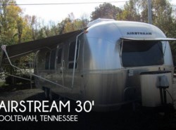 Used 2017 Airstream  Airstream Flying Cloud-30FB Bunks available in Ooltewah, Tennessee