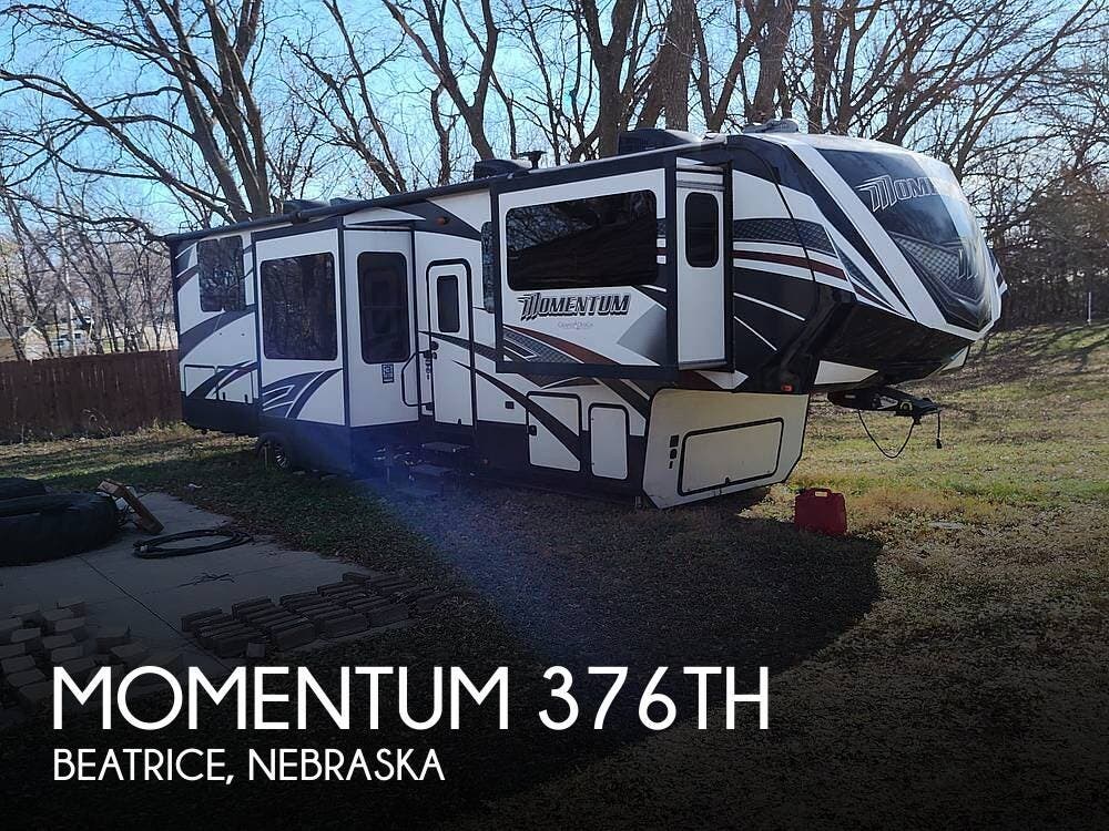 Used 2017 Grand Design Momentum 376TH available in Beatrice, Nebraska