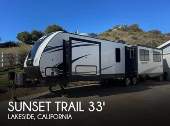 Used 2018 CrossRoads Sunset Trail Grand Reserve 33CK available in Lakeside, California