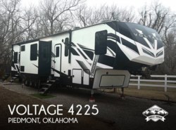 Used 2022 Dutchmen Voltage 4225 available in Piedmont, Oklahoma