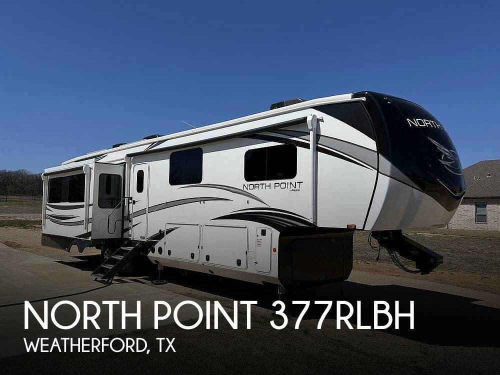 Used 2022 Jayco North Point 377RLBH available in Weatherford, Texas