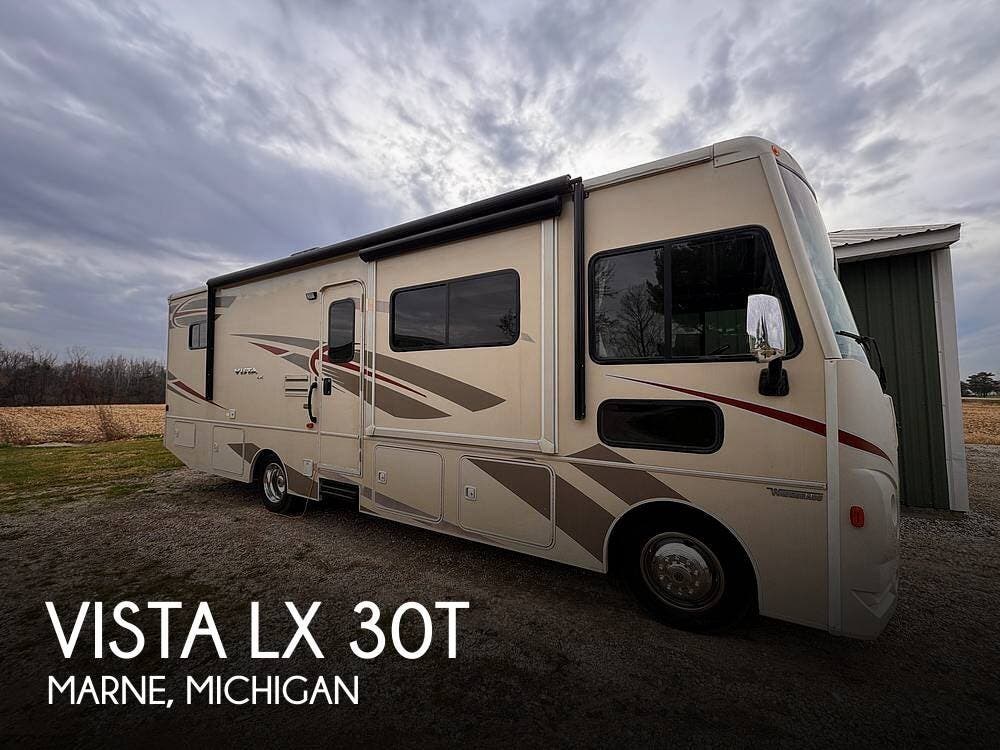 Used 2018  Winnebago Vista LX 30T by Winnebago from Pop RVs in Marne, MI