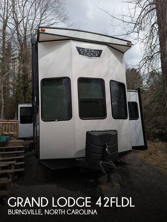 Used 2022 Forest River Wildwood Grand Lodge 42FLDL available in Burnsville, North Carolina
