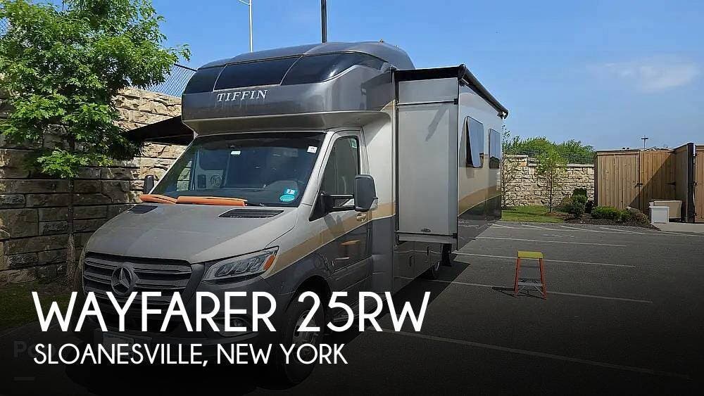 Used 2019 Tiffin Wayfarer 25RW available in Sloanesville, New York