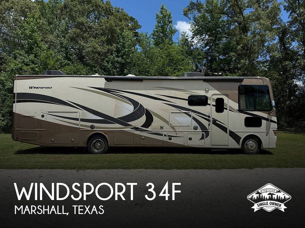 Used 2016 Thor Motor Coach Windsport 34F available in Marshall, Texas