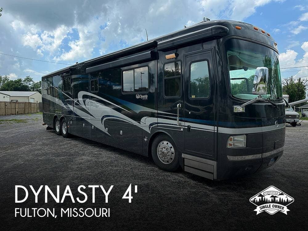 Used 2009 Monaco RV Dynasty Yorkshire IV available in Fulton, Missouri