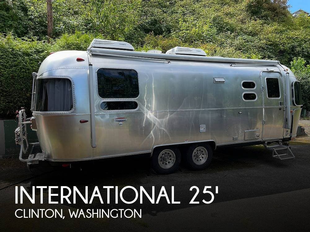 Used 2019 Airstream International Serenity 25RB Queen available in Clinton, Washington