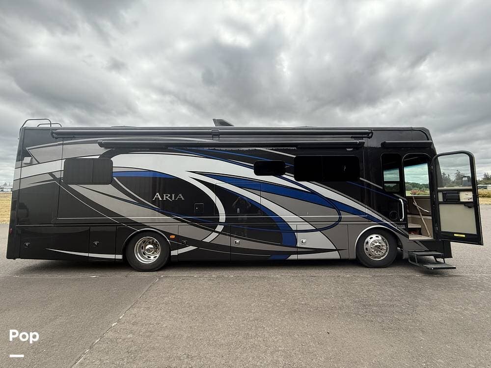 Used 2018 Thor Motor Coach Aria 3401 available in Newberg, Oregon