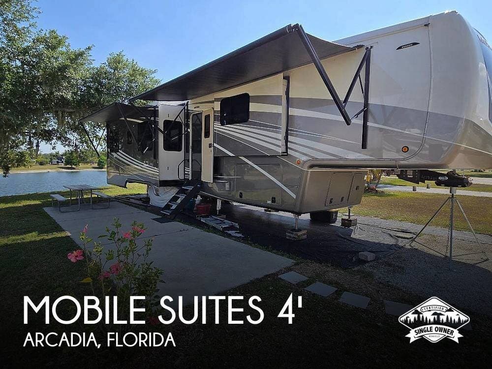 Used 2022 DRV Mobile Suites MS Houston available in Arcadia, Florida