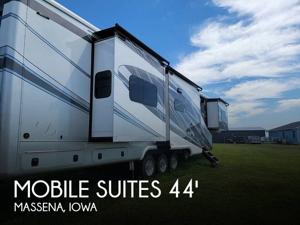 Used 2024 DRV Mobile Suites 44 Orlando available in Massena, Iowa