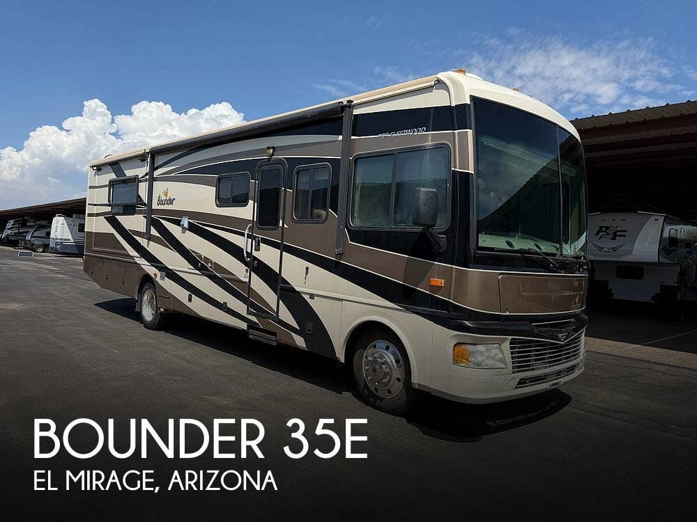 Used 2008 Fleetwood Bounder 35E available in El Mirage, Arizona
