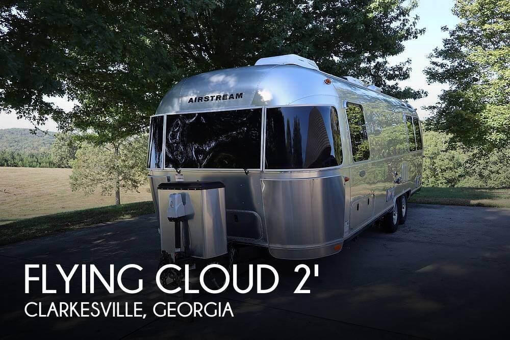 Used 2018 Airstream Flying Cloud 27FB TWIN available in Clarkesville, Georgia