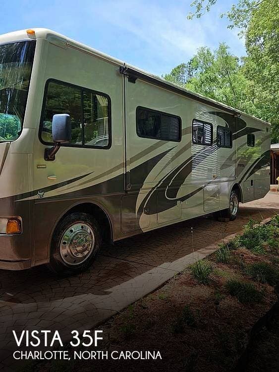 Used 2013 Winnebago Vista 35F available in Charlotte, North Carolina