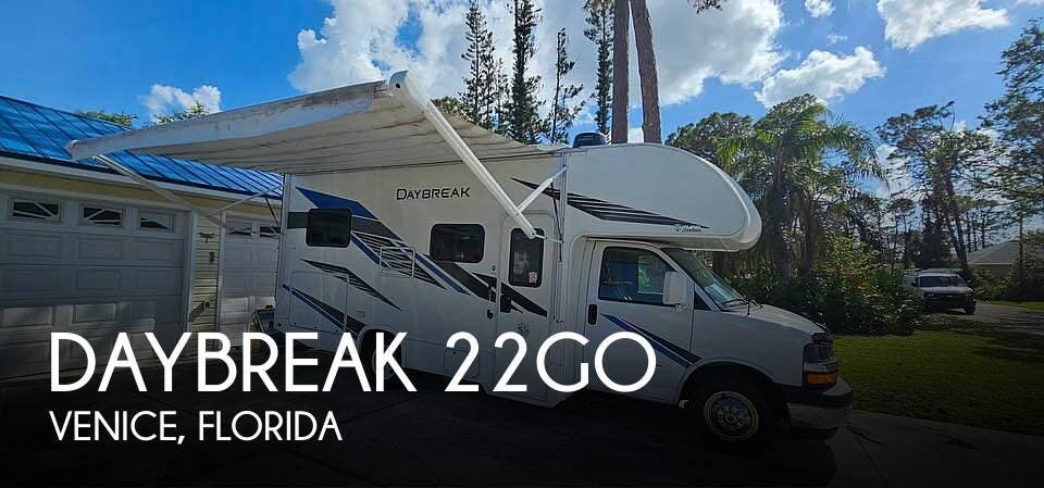 Used 2020 Thor Motor Coach Daybreak 22GO available in Venice, Florida