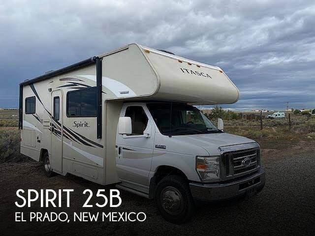 Used 2016 Itasca Spirit 25B available in El Prado, New Mexico