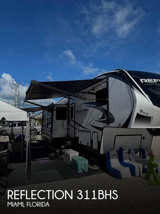 Used 2022 Grand Design Reflection 311BHS available in Miami, Florida