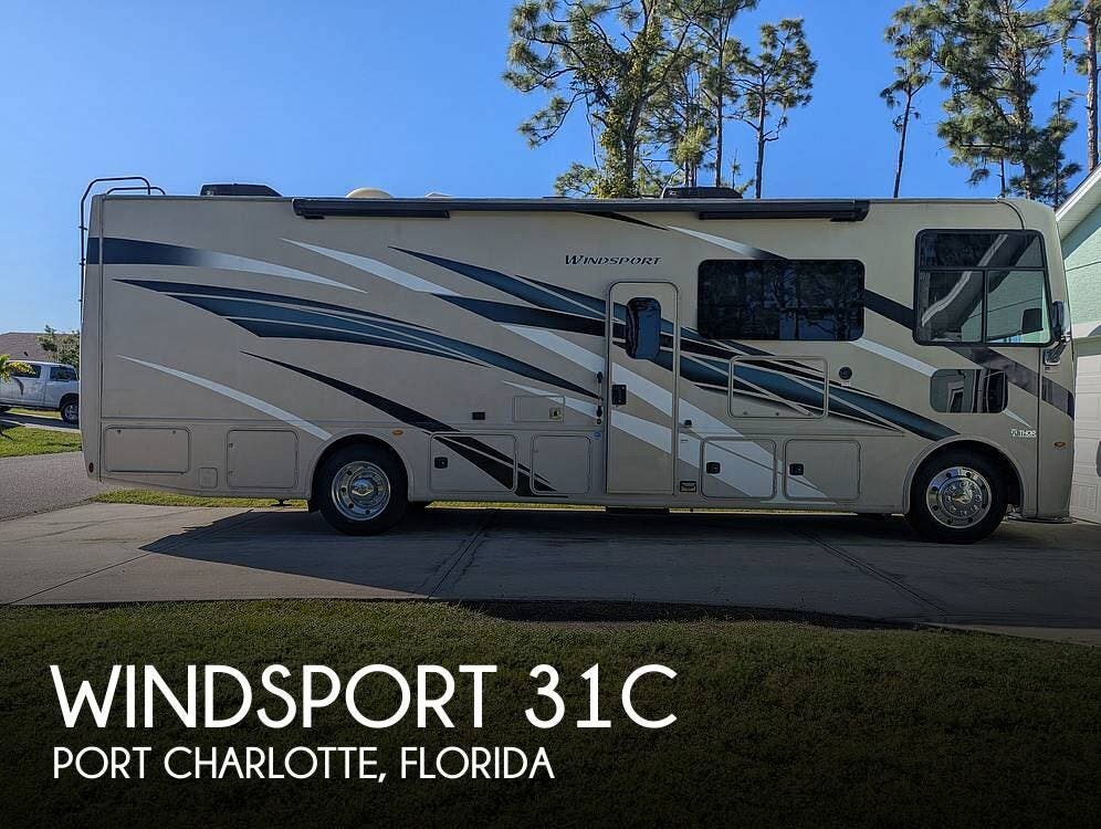 Used 2021 Thor Motor Coach Windsport 31C available in Port Charlotte, Florida