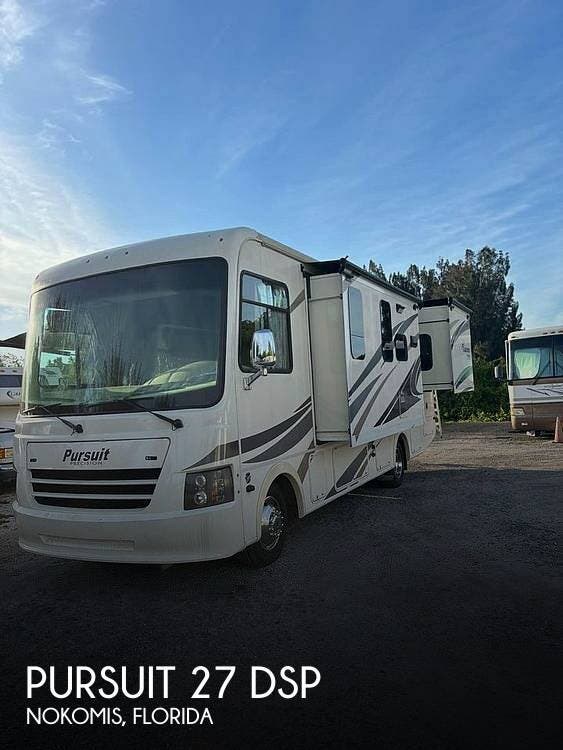 Used 2018 Coachmen Pursuit 27 DSP available in Nokomis, Florida
