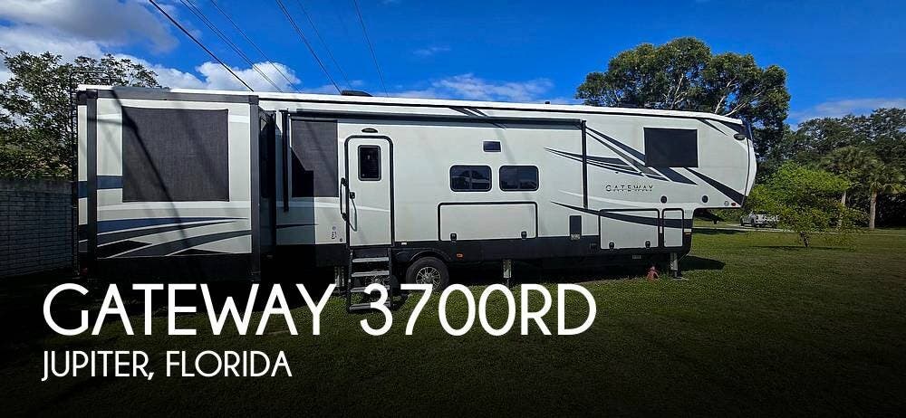 Used 2019 Heartland Gateway 3700RD available in Jupiter, Florida