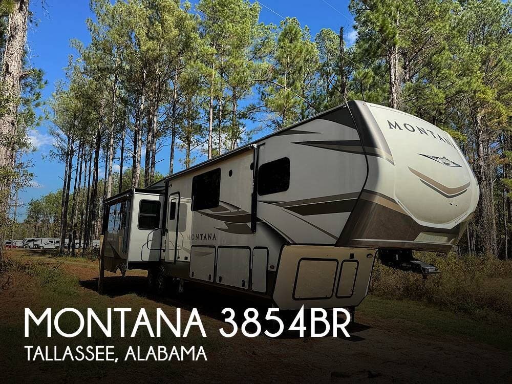 Used 2020 Keystone Montana 3854BR available in Tallassee, Alabama
